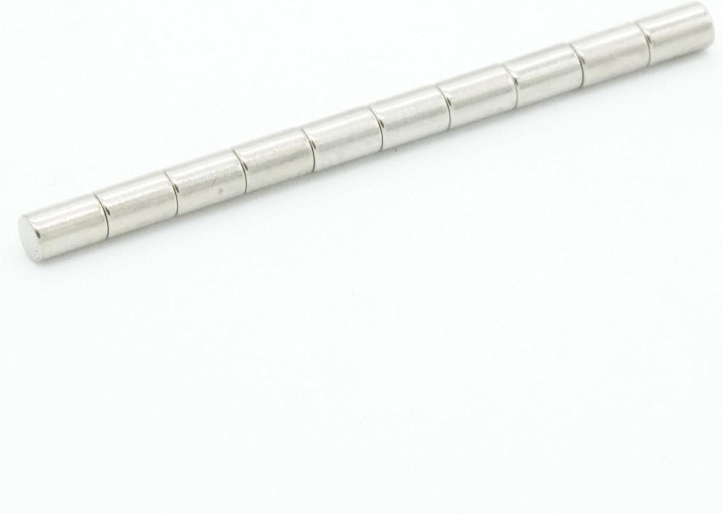 【市販最高グレード】N54 【防錆】強力ネオジム磁石 2ｍｍ ×3mm （寸法公差±0.05mm）【10個セット】特殊4層メッキ DIY 小型 丸型 工業用 キッチン 浴室 室外 事務所 多用途 KYOKEI