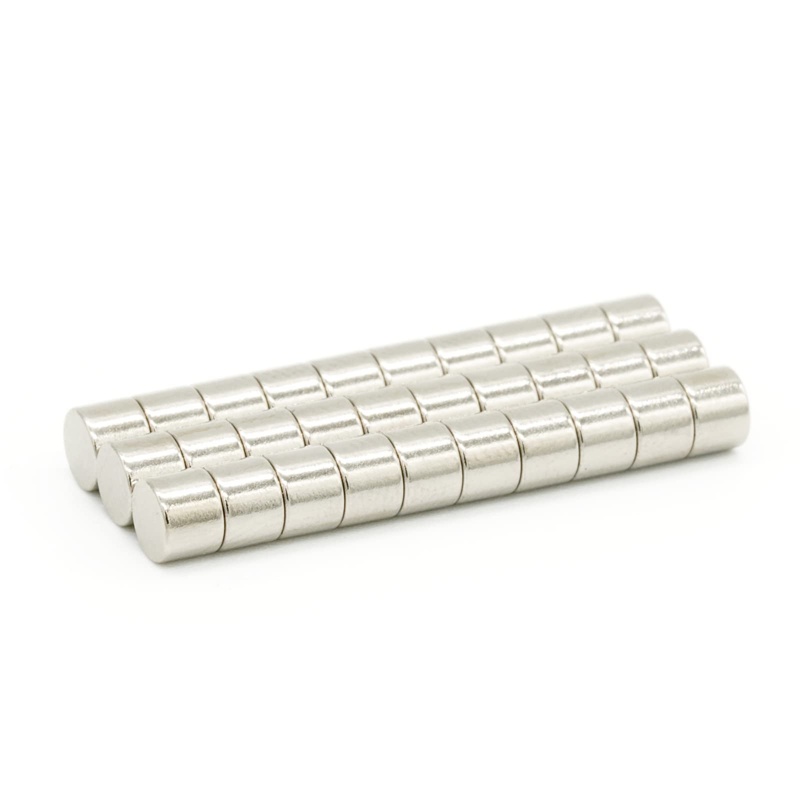 【市販最高グレード】【防錆】強力ネオジム磁石 4ｍｍ ×3mm 30個セット 特殊4層メッキ N54 DIY 小型 丸型 工業用 キッチン 浴室 室外 事務所 多用途 KYOKEI