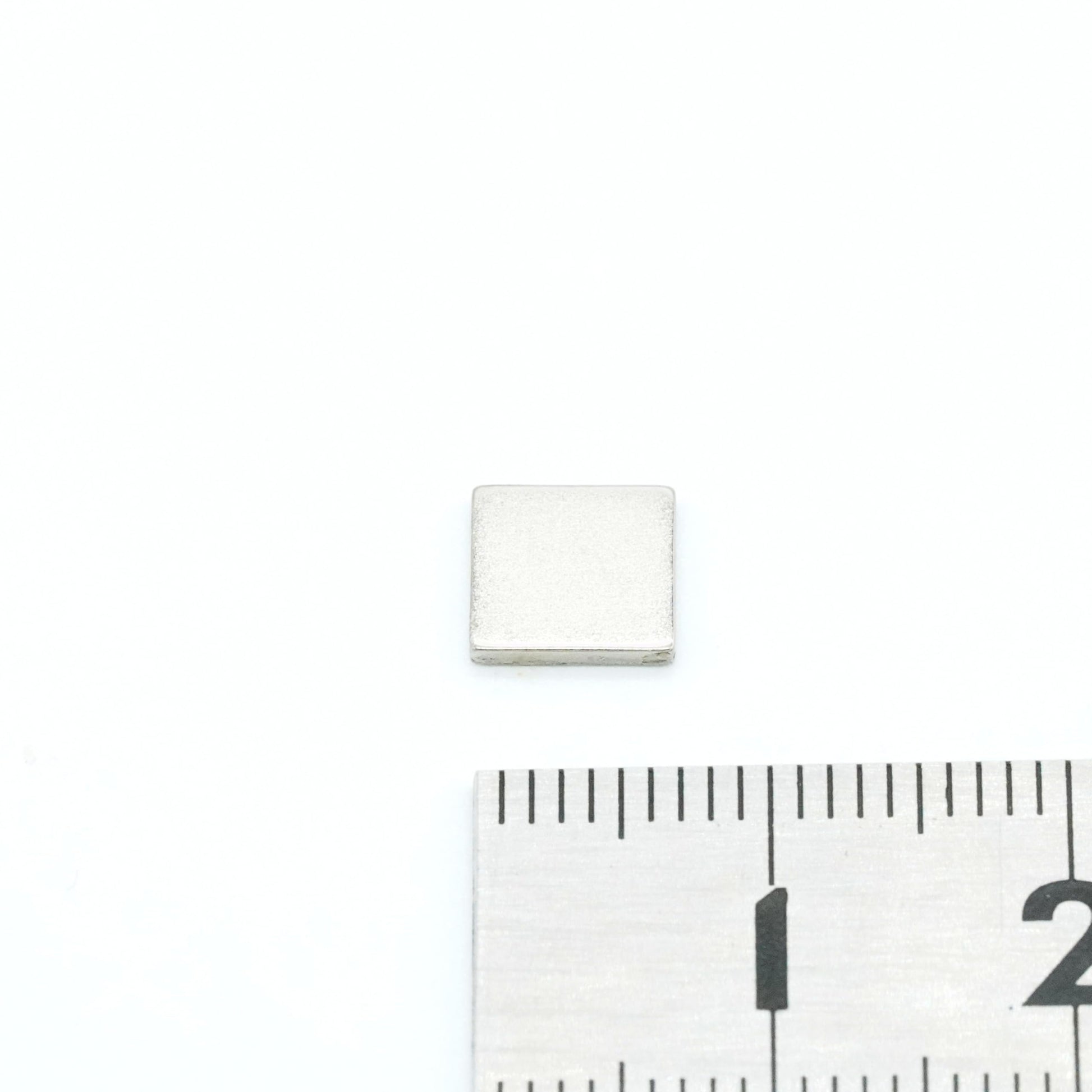 【市販最強ネオジム磁石 N54】7 x 7 x 1（mm）寸法公差±0.05 【防錆特殊4層メッキ】DIY 小型 丸型 工業用 キッチン 浴室 室外 事務所 多用途 KYOKEI (30)