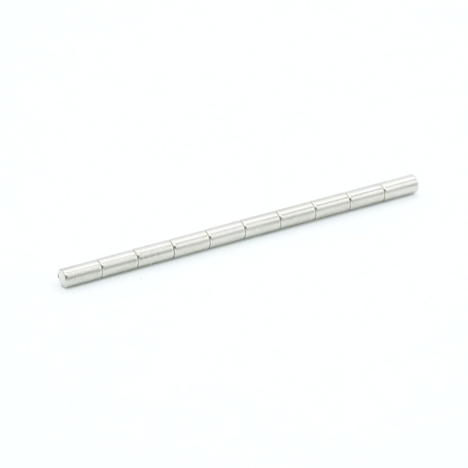 【市販最高グレード】【防錆】強力ネオジム磁石 2ｍｍ ×4mm 特殊4層メッキ N54 DIY 小型 丸型 工業用 キッチン 浴室 室外 事務所 多用途 KYOKEI (10)