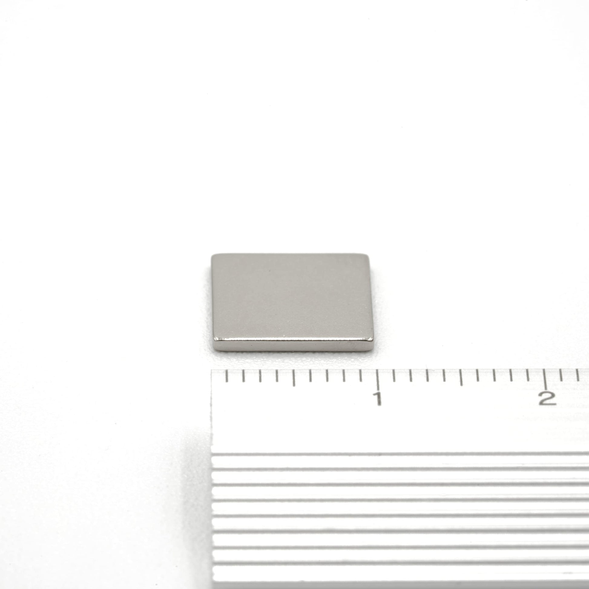 【防錆】強力ネオジム磁石 10ｍｍ × 10mm × 1mm 100個セット N35 特殊4層メッキ DIY 小型 角型 工業用 キッチン 浴室 室外 事務所 多用途 KYOKEI