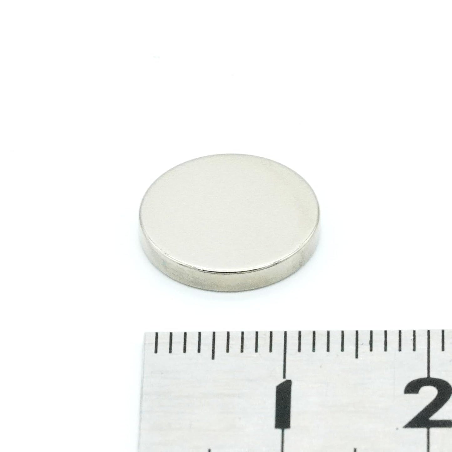 【防錆】強力ネオジム磁石 13mmｘ2mm 寸法公差±0.05mm 一般グレードN35 【防錆特殊4層メッキ】 外径13mm×厚さ2mm DIY・工業用 KYOKEI (50)