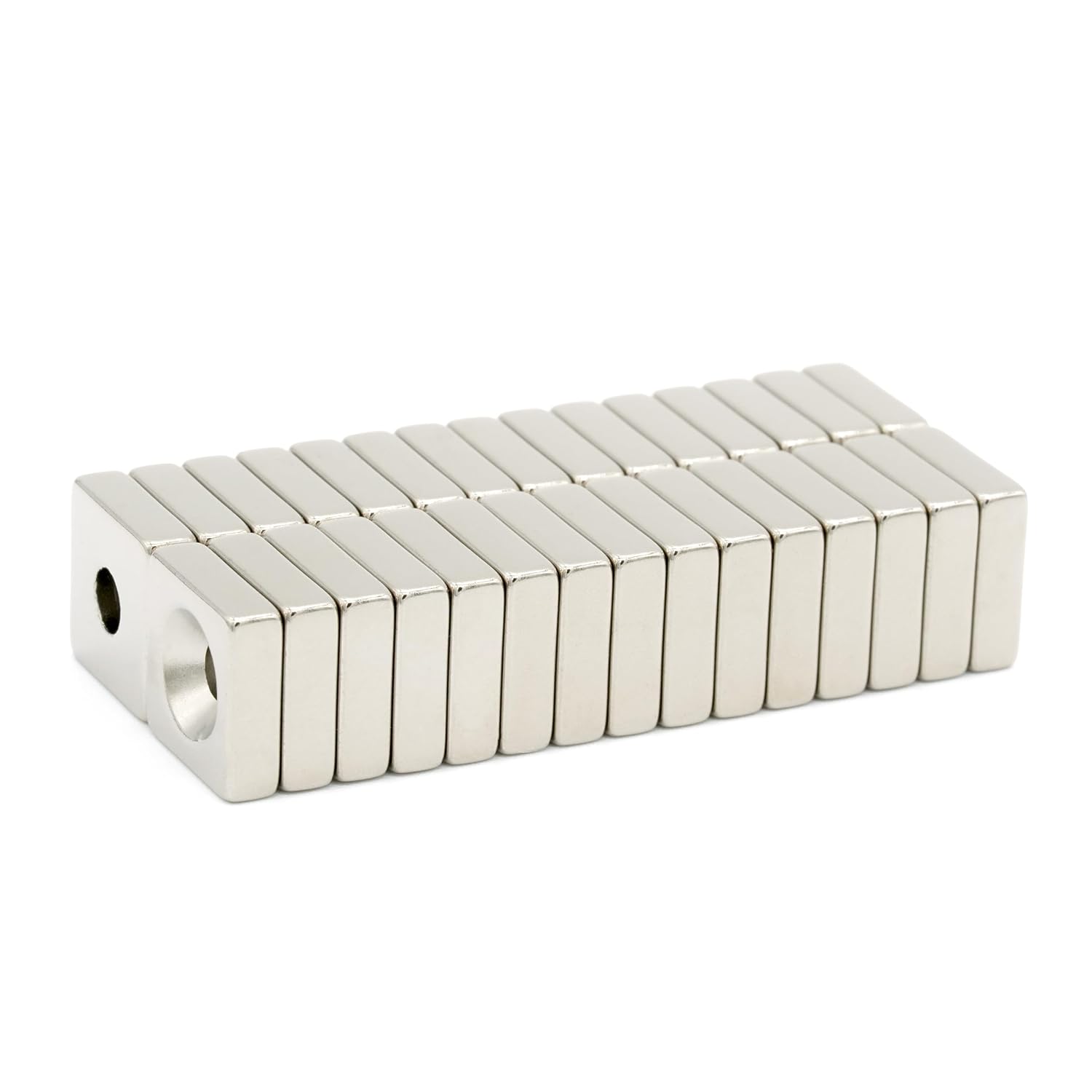 【防錆】強力ネオジム磁石 10ｍｍ × 10ｍｍ × 3mm（M3皿ねじ穴）30個セット 特殊4層メッキ N35 DIY 小型 角型 工業用 キッチン 浴室 室外 事務所 多用途 KYOKEI