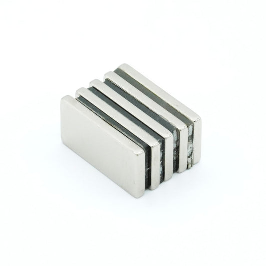 【防錆】強力ネオジム磁石 20ｍｍ × 10mm × 2mm 角型 寸法公差±0.05mm 一般グレードN35 【防錆特殊4層メッキ】 長さ 20mm × 幅 10mm × 高さ 5mm DIY・工業用 KYOKEI (5)