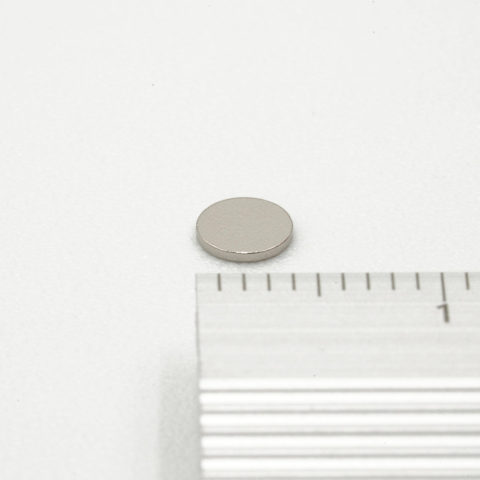 【耐熱強力】ネオジム磁石 N48SH, Φ4×0.5 (mm), (寸法公差±0.05mm) 【耐熱150℃】【防錆特殊4層メッキ】 DIY 小型 丸型 工業用 キッチン 浴室 室外 事務所 多用途 KYOKEI (10)