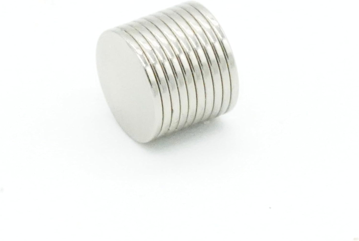 【市販最高グレード】【防錆】強力ネオジム磁石 6ｍｍ ×0.5mm 特殊4層メッキ N54 10個セット DIY 小型 丸型 工業用 キッチン 浴室 室外 事務所 多用途 KYOKEI