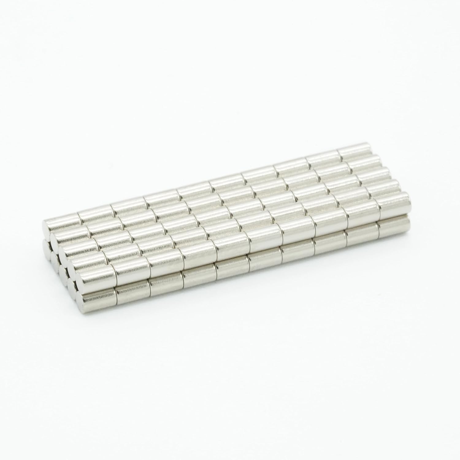 【市販最高グレード】N54 【防錆】強力ネオジム磁石 2ｍｍ ×3mm （寸法公差±0.05mm）【100個セット】特殊4層メッキ DIY 小型 丸型 工業用 キッチン 浴室 室外 事務所 多用途 KYOKEI