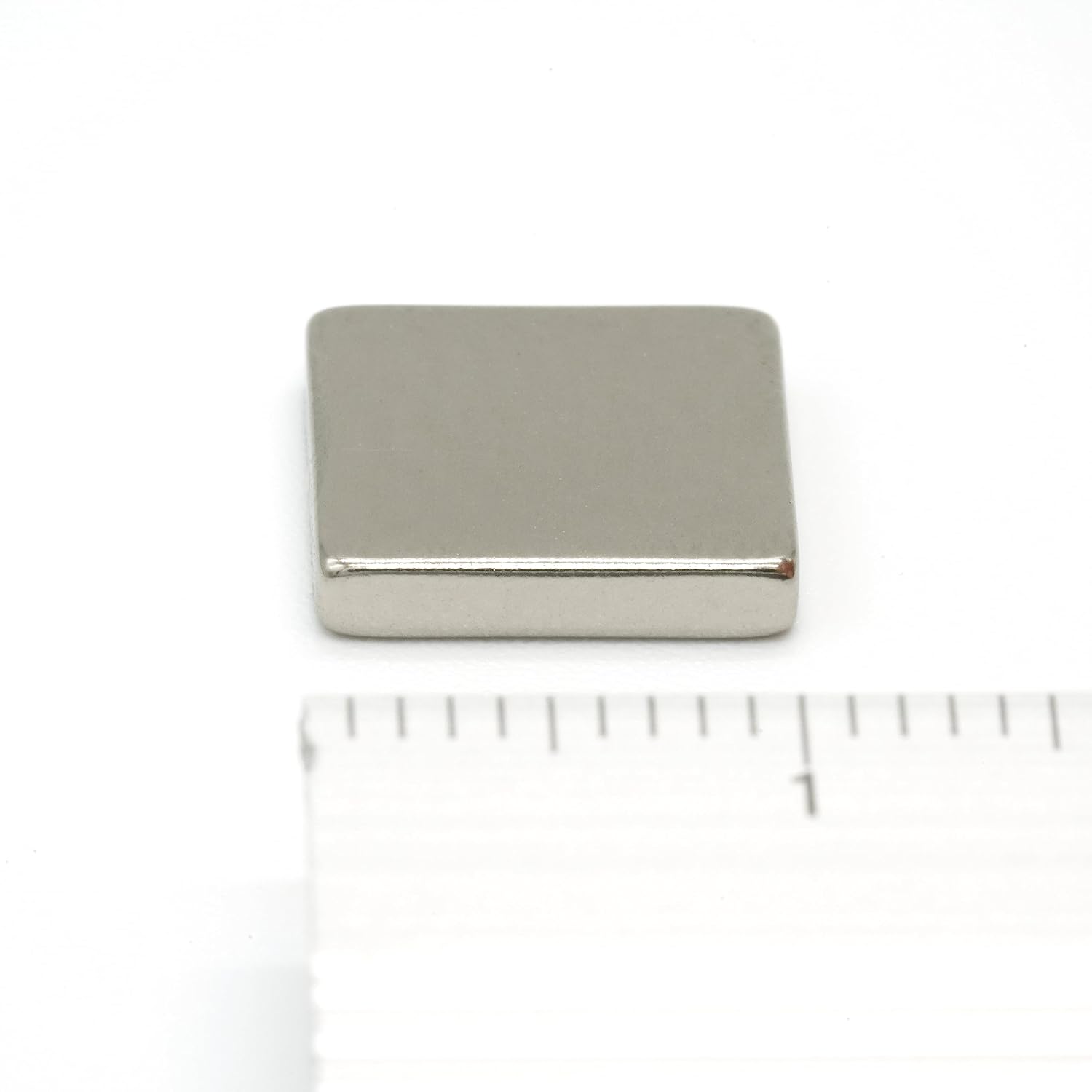 【市販最高グレード】【防錆】強力ネオジム磁石 10ｍｍ × 10ｍｍ × 2mm 10個 特殊4層メッキ N54 DIY 小型 角型 工業用 キッチン 浴室 室外 事務所 多用途 KYOKEI