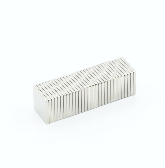 【市販最強ネオジム磁石 N54】9 x 9 x 1（mm）寸法公差±0.05 【防錆特殊4層メッキ】DIY 小型 丸型 工業用 キッチン 浴室 室外 事務所 多用途 KYOKEI (30)