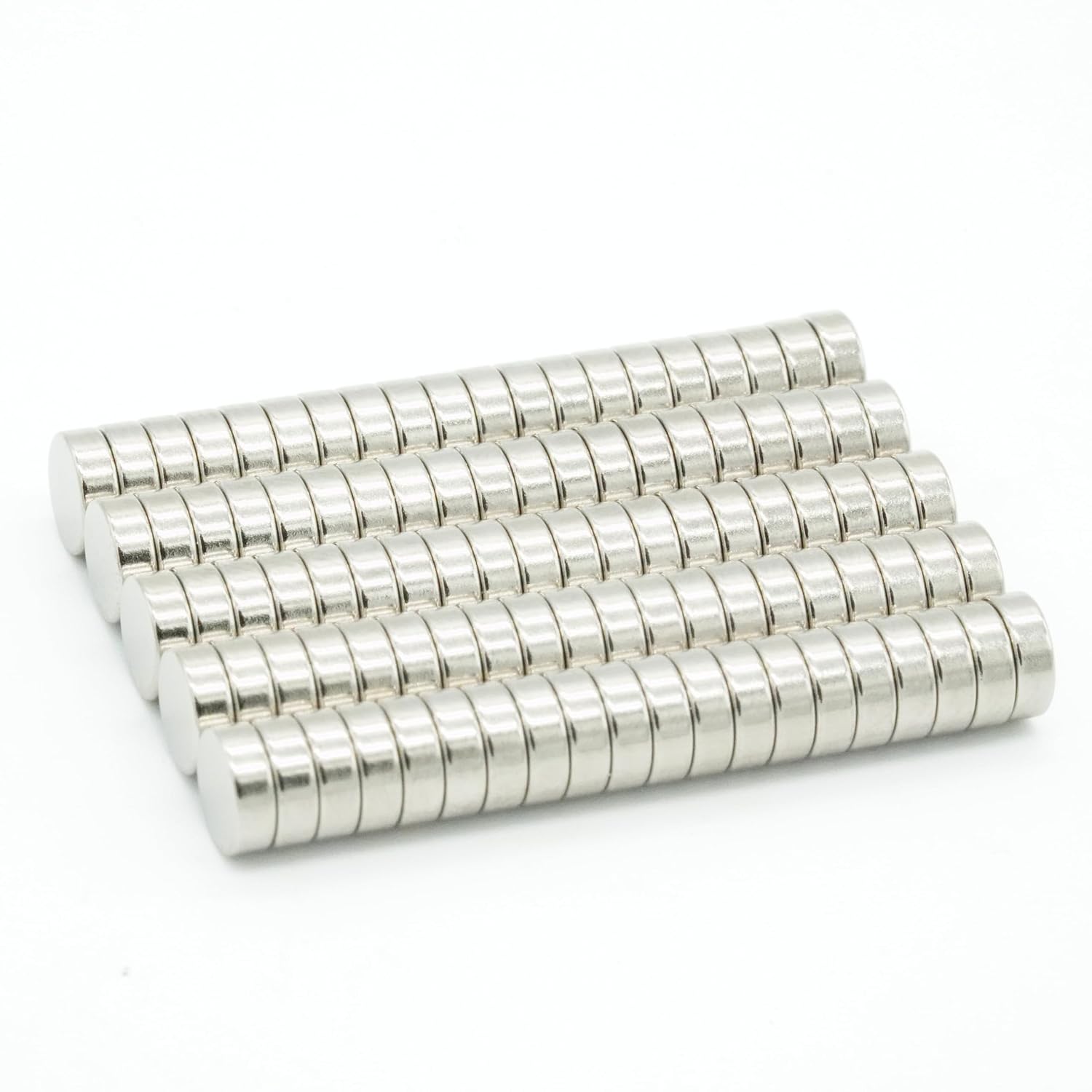 【市販最高グレード】【防錆】強力ネオジム磁石 6ｍｍ ×2mm 特殊4層メッキ N54 DIY 小型 丸型 工業用 キッチン 浴室 室外 事務所 多用途 KYOKEI (100個セット)