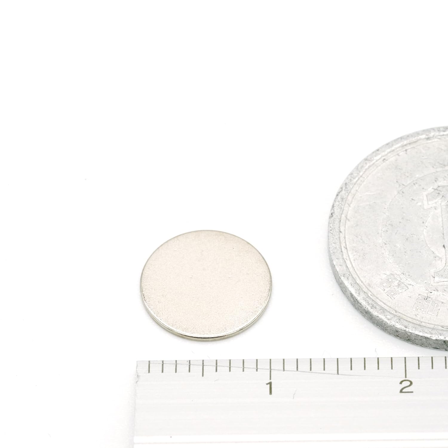 【耐熱強力】ネオジム磁石 N48SH, Φ10×0.5 (mm), (寸法公差±0.05mm) 【耐熱150℃】【防錆特殊4層メッキ】 DIY 小型 丸型 工業用 キッチン 浴室 室外 事務所 多用途 KYOKEI (50)
