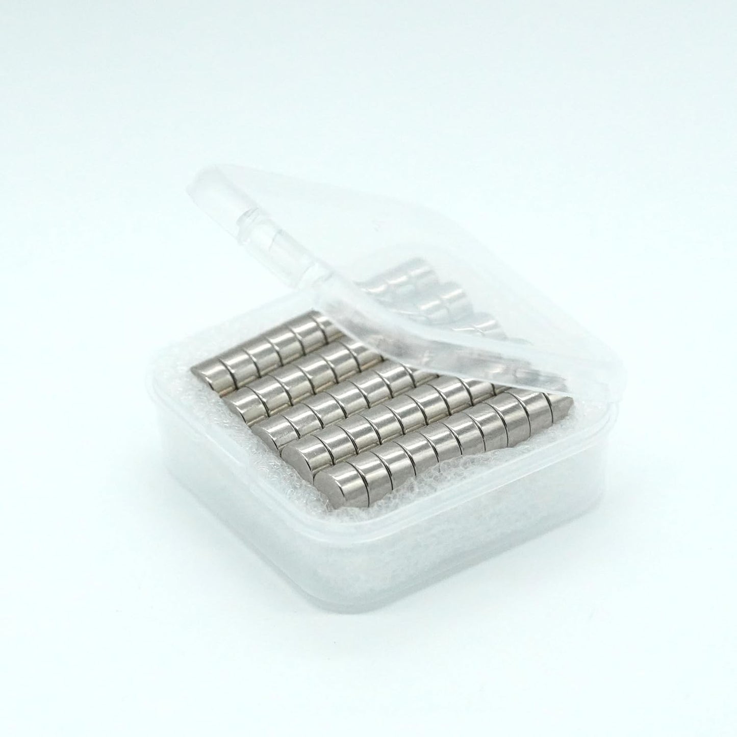 【市販最高グレード】N54 強力ネオジム磁石, Φ8 × 4（mm）, (寸法公差±0.05)【 特殊防錆4層メッキ】外径8mm x 厚さ4mm DIY 小型 丸型 工業用 キッチン 浴室 室外 事務所 多用途 KYOKEI (50)