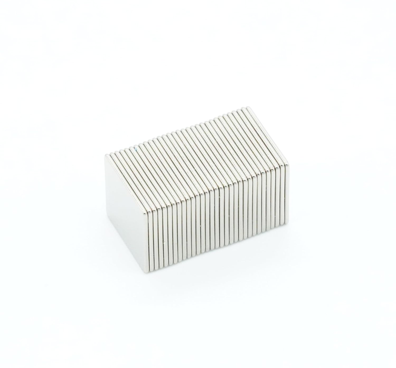 【市販最強ネオジム磁石 N54】9 x 9 x 0.5（mm）寸法公差±0.05 【防錆特殊4層メッキ】DIY 小型 丸型 工業用 キッチン 浴室 室外 事務所 多用途 KYOKEI (30)