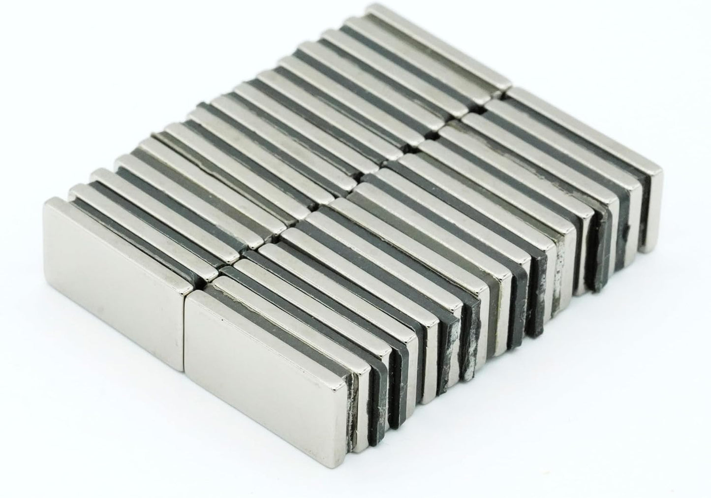 30個入り【防錆】強力ネオジム磁石 N35 20 × 10 × 2（mm） 角型 寸法公差±0.05mm 【防錆特殊4層メッキ】 長さ 20mm × 幅 10mm × 高さ ２mm DIY・工業用 KYOKEI (30)