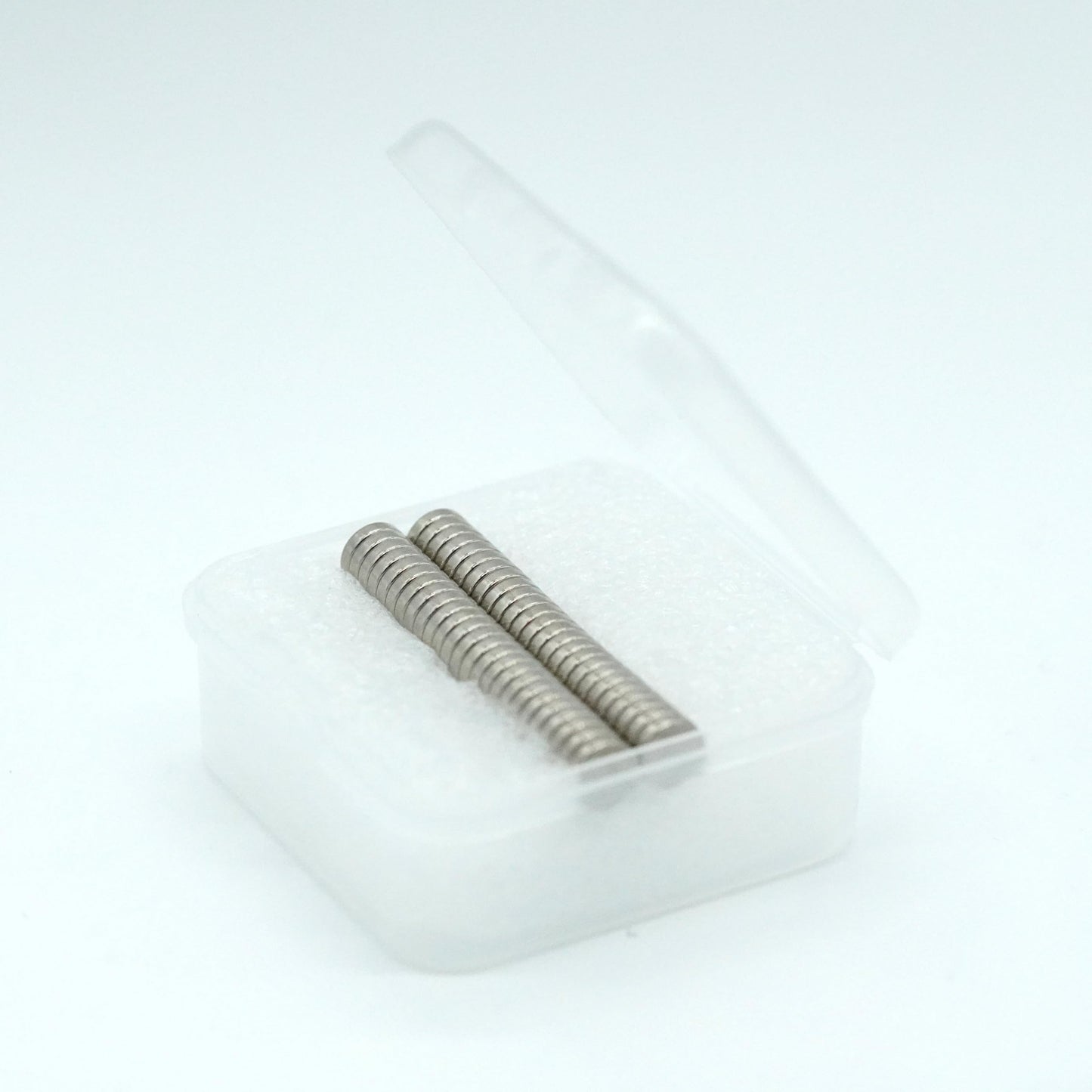 50個入り【市販最強グレード】N54 ネオジム磁石, Φ6×1.5 (mm) 寸法公差±0.05mm 特殊4層防錆メッキ, 丸型, DIY・工業用・キッチン・浴室・室外・事務所 多用途 KYOKEI (50)