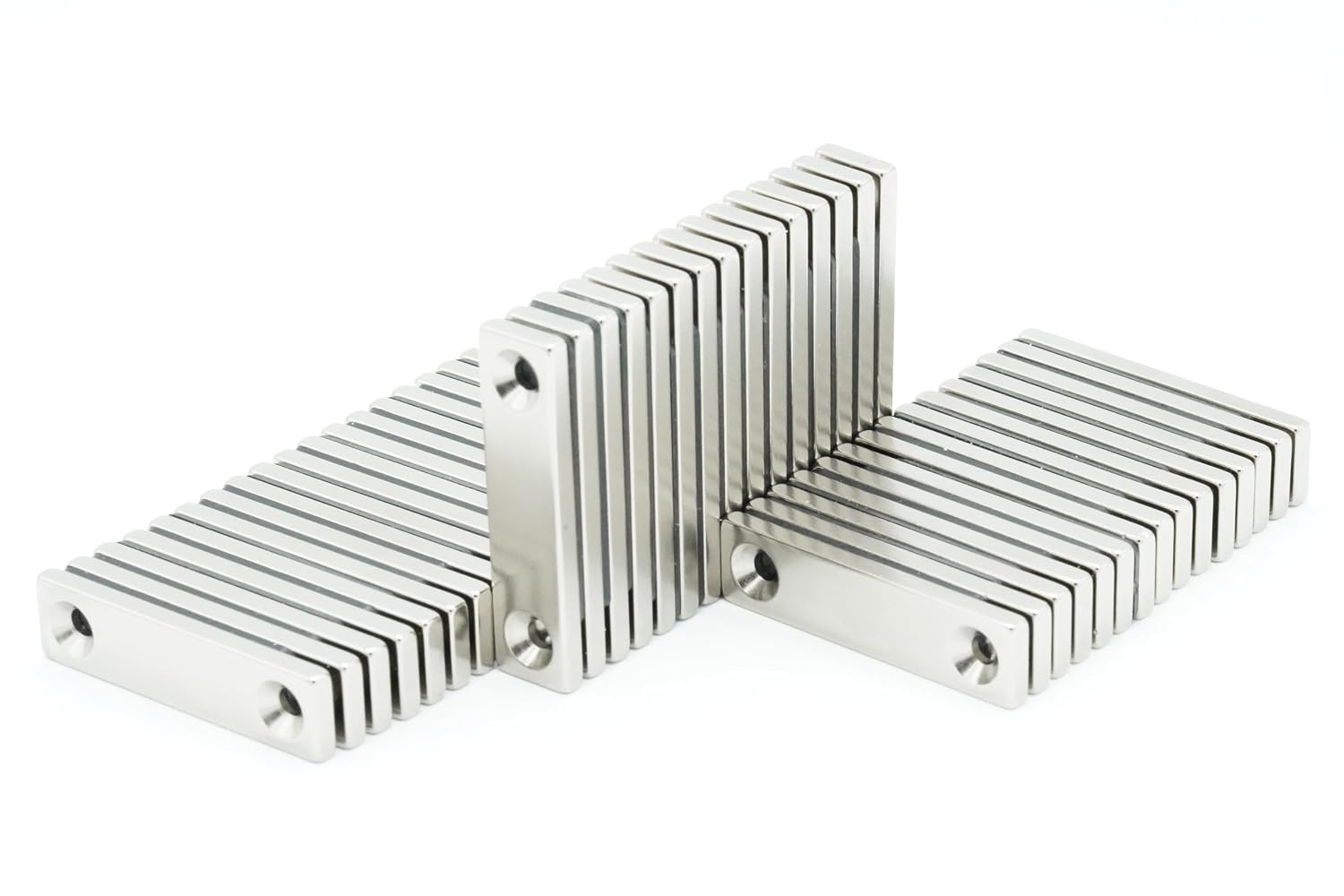 【防錆】強力ネオジム磁石 40ｍｍ × 10ｍｍ × 3mm（M3皿ねじ穴） 特殊4層メッキ N35 DIY 小型 角型 工業用 キッチン 浴室 室外 事務所 多用途 KYOKEI (50個セット)