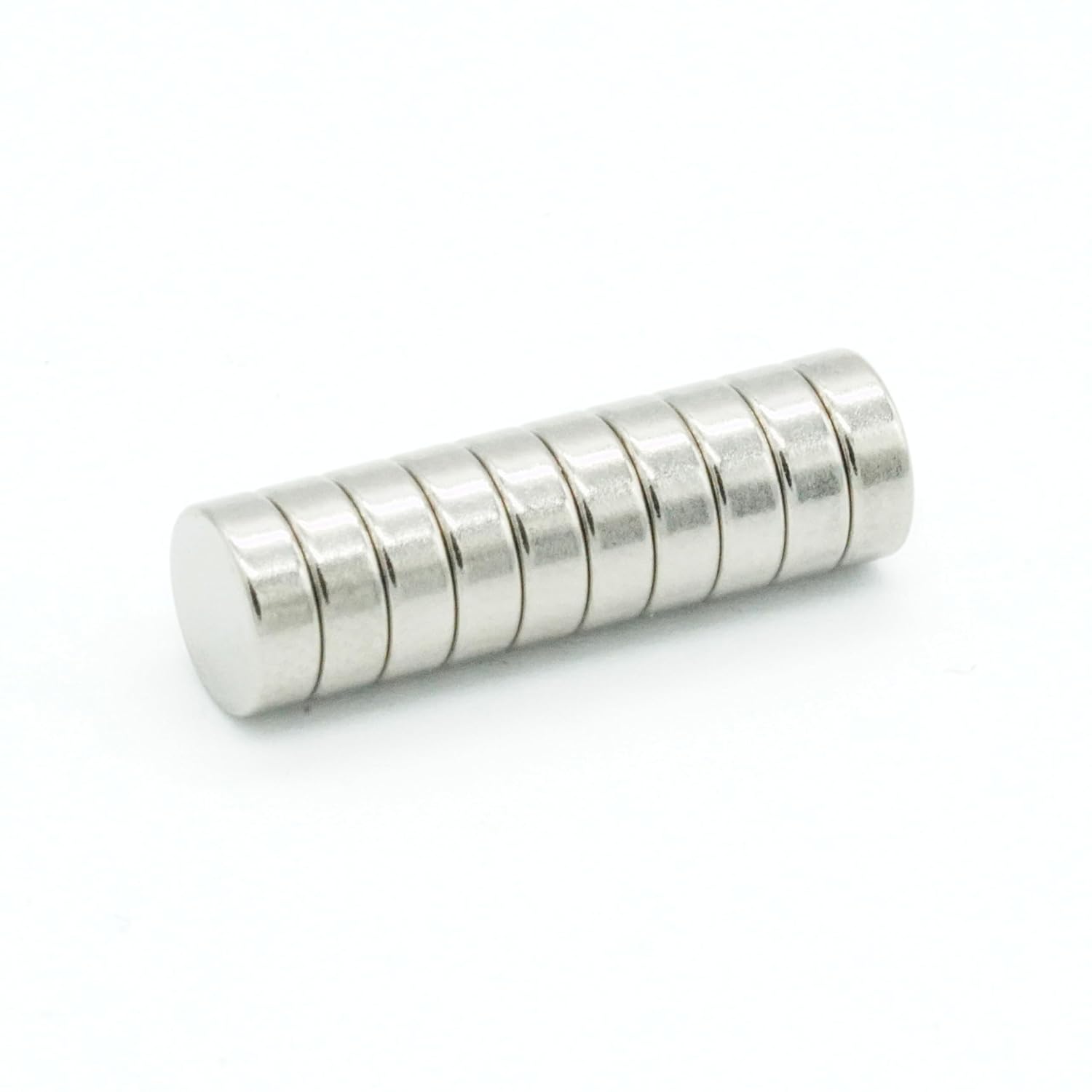 【市販最高グレード】【防錆】強力ネオジム磁石 6ｍｍ ×2mm 特殊4層メッキ N54 DIY 小型 丸型 工業用 キッチン 浴室 室外 事務所 多用途 KYOKEI (10個セット)